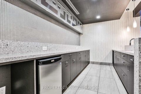 Photo 9 at 2206 - 3700 Highway 7, Vaughan Corporate Centre, Vaughan