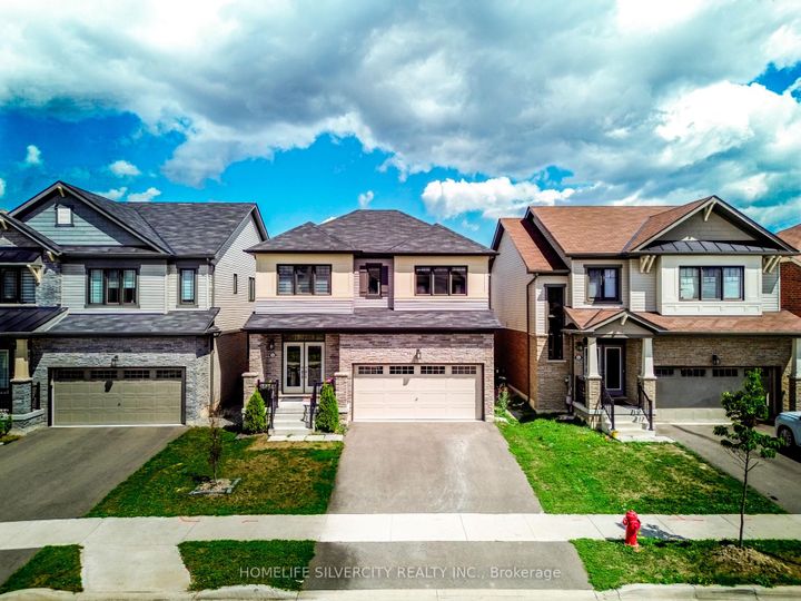 Photo 1 at 256 Bedrock Drive, Stoney Creek Mountain, Hamilton