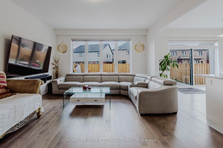 Photo 8 at 256 Bedrock Drive, Stoney Creek Mountain, Hamilton