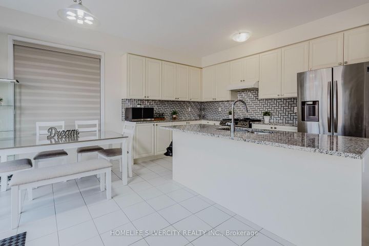 Photo 12 at 256 Bedrock Drive, Stoney Creek Mountain, Hamilton