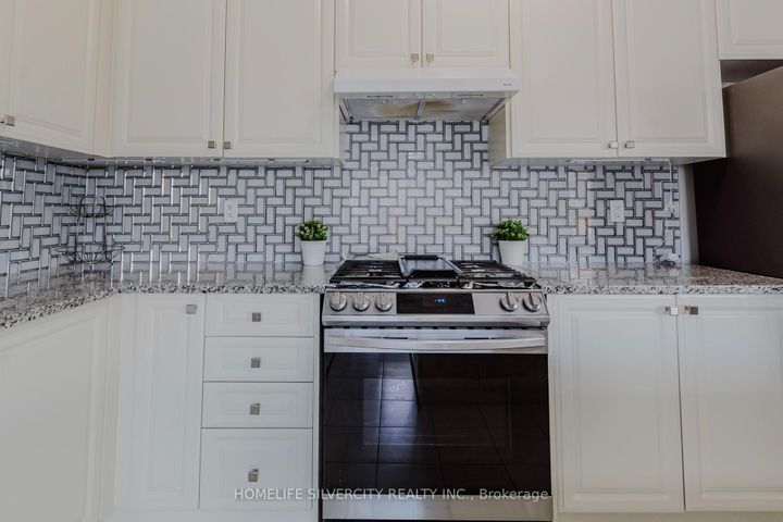 Photo 15 at 256 Bedrock Drive, Stoney Creek Mountain, Hamilton