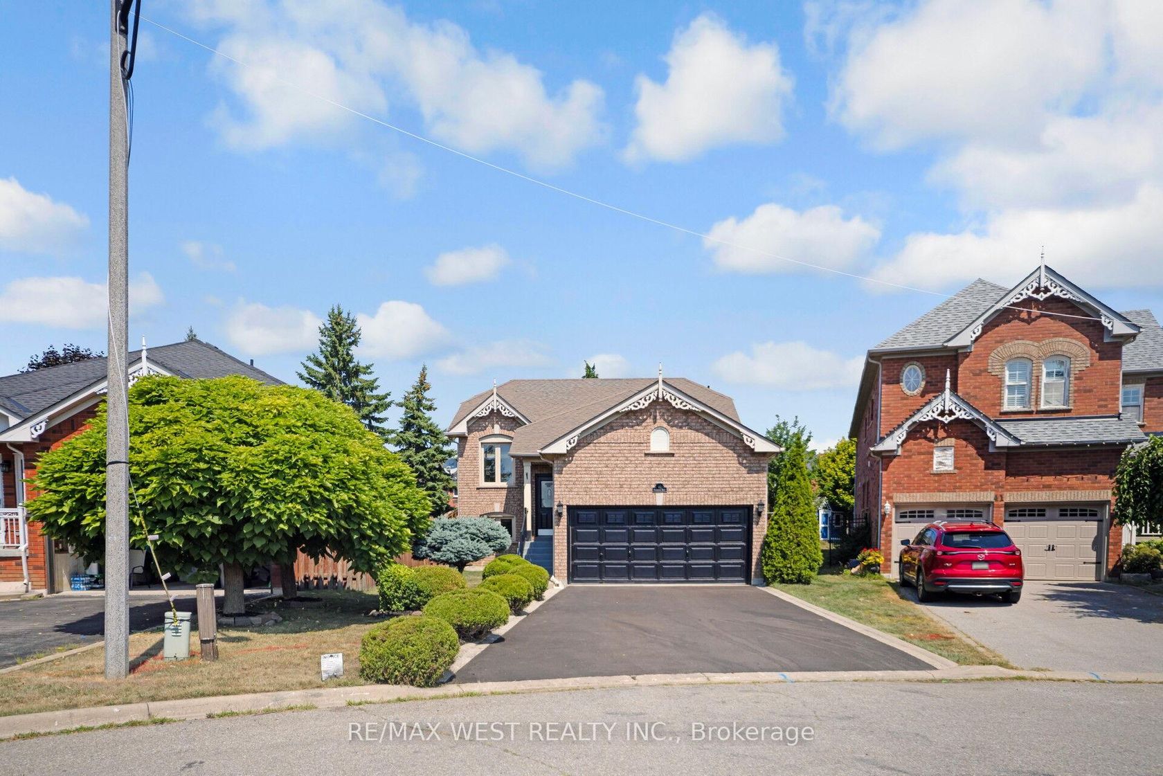 43 Flemington Drive, Rural Caledon, Caledon  by Loree Meneguzzi Real Estate 43 Flemington Drive, Rural Caledon, Caledon