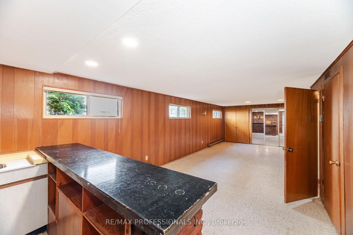 Photo 26 at 3667 Beechollow Crescent, Applewood, Mississauga