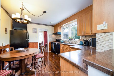Photo 9 at 48 Greengrove Crescent, Donalda, Toronto