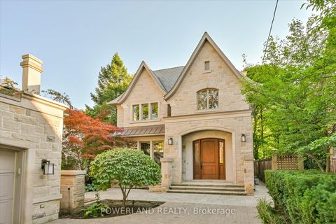 Photo 2 at 94 Inglewood Drive, Moore Park, Toronto
