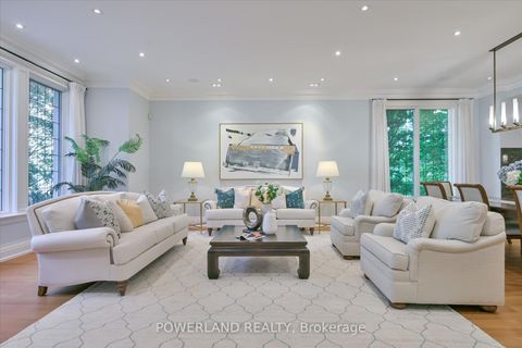 Photo 6 at 94 Inglewood Drive, Moore Park, Toronto