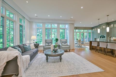 Photo 10 at 94 Inglewood Drive, Moore Park, Toronto