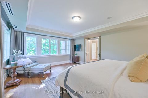 Photo 22 at 94 Inglewood Drive, Moore Park, Toronto