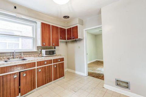 Photo 12 at 97 Mc Roberts Avenue, Davenport, Toronto Photo 12 at 97 Mc Roberts Avenue, Davenport, Toronto