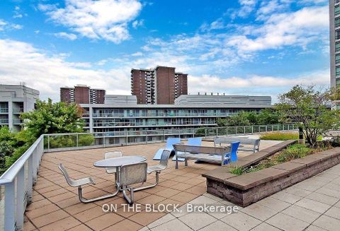 Photo 15 at 2306 - 2015 Sheppard Avenue E, Henry Farm, Toronto