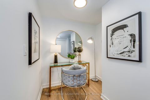 Photo 3 at 1003 - 2 Augusta Avenue, Waterfront Communities C1, Toronto
