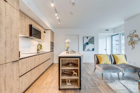 Photo 6 at 1003 - 2 Augusta Avenue, Waterfront Communities C1, Toronto