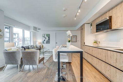 Photo 10 at 1003 - 2 Augusta Avenue, Waterfront Communities C1, Toronto