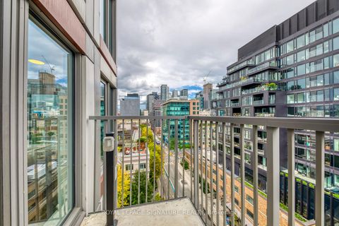 Photo 15 at 1003 - 2 Augusta Avenue, Waterfront Communities C1, Toronto