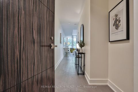 Photo 4 at #204 - 3018 Yonge Street, Lawrence Park South, Toronto