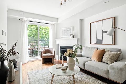 Photo 3 at 1026 - 18 Laidlaw Street, South Parkdale, Toronto