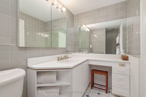 Photo 21 at 435 - 21 Dale Avenue, Moore Park, Toronto