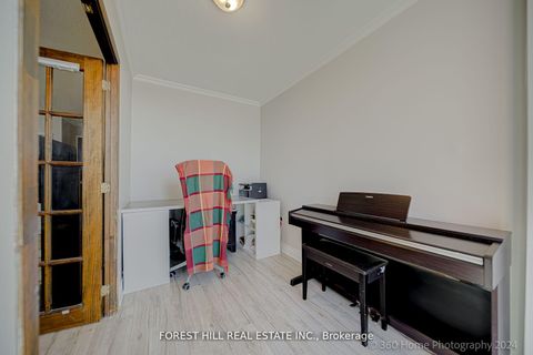 Photo 11 at 803 - 5949 Yonge Street, Newtonbrook East, Toronto