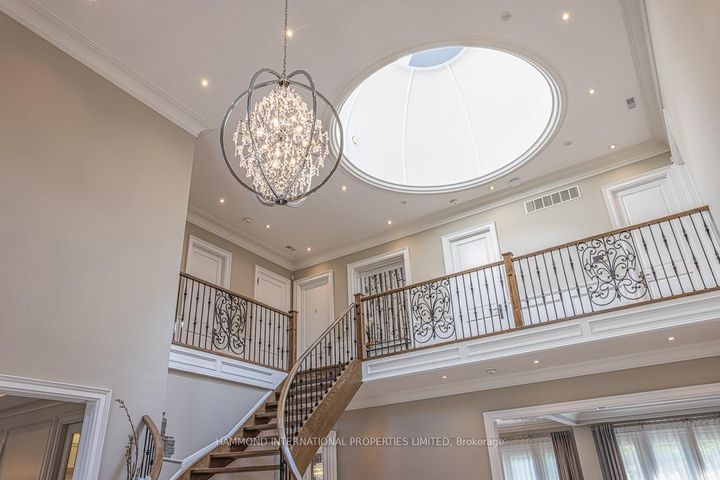 Photo 3 at 21 Hammok Crescent, Bayview Glen, Markham