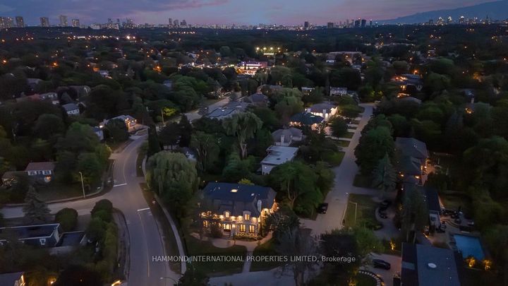 Photo 31 at 21 Hammok Crescent, Bayview Glen, Markham