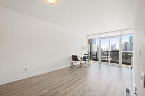 Photo 3 at 2010 - 21 Carlton Street, Yonge Corridor, Toronto