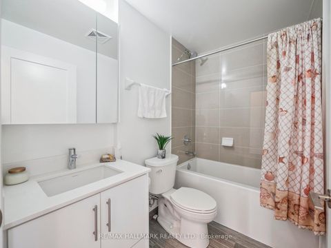 Photo 18 at 2708 - 105 Oneida Crescent, Langstaff, Richmond Hill