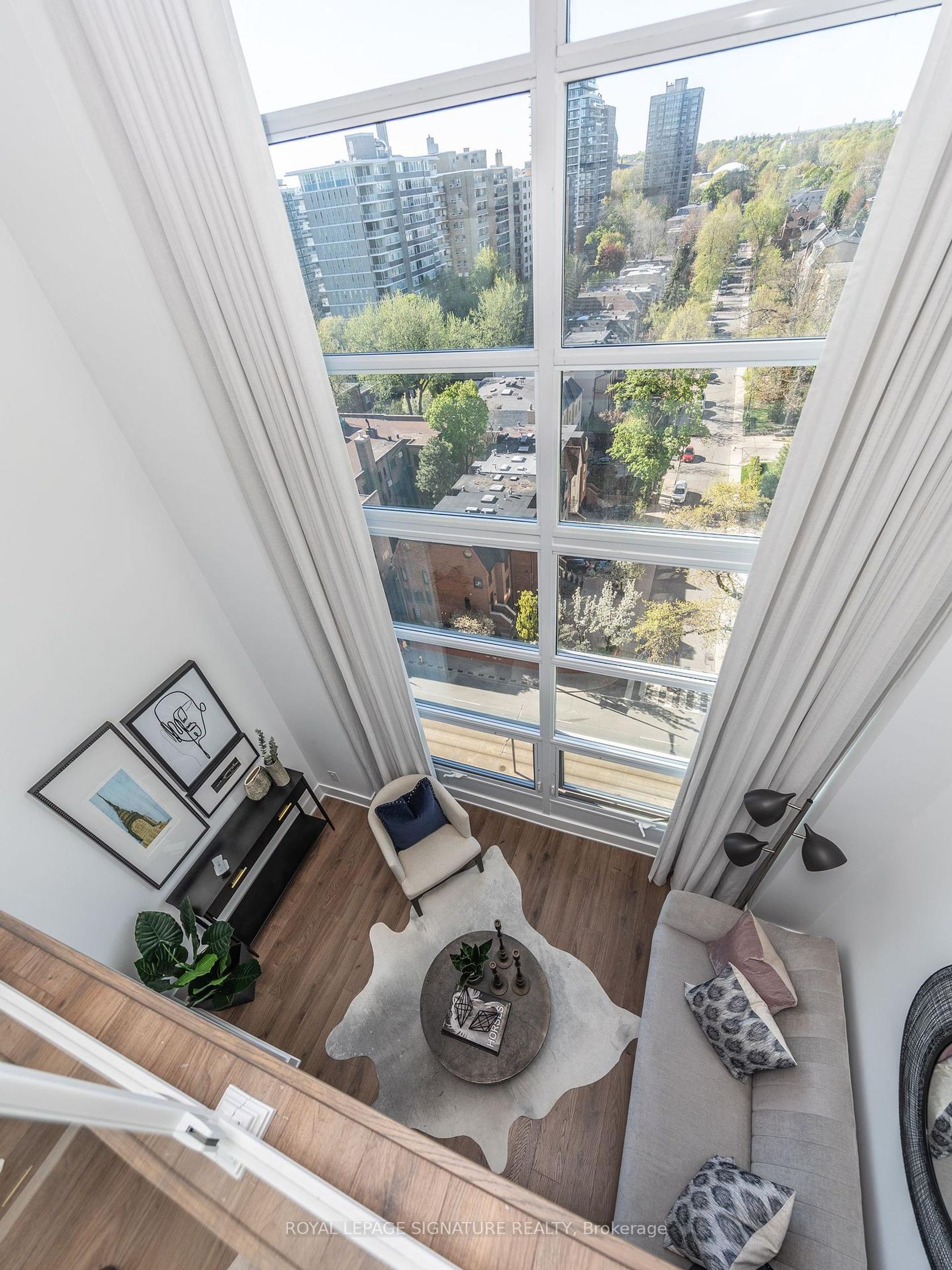 925 - 111 St Clair Avenue W, St. Clair, Toronto 