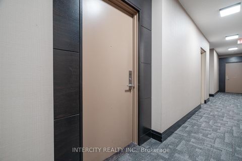 Photo 4 at 1102 - 520 Steeles Avenue W, Yorkhill, Vaughan