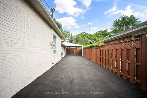 Photo 39 at 665 Kipling Avenue, City Centre West, Toronto