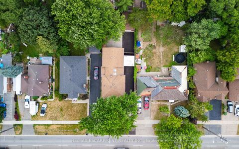 Photo 49 at 665 Kipling Avenue, City Centre West, Toronto