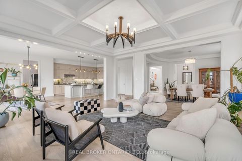 Photo 10 at 18 Ridgepoint Road, Kleinburg, Vaughan