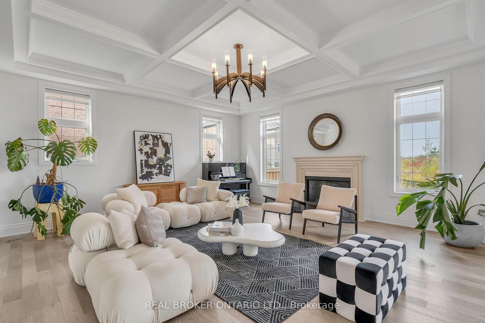 18 Ridgepoint Road, Kleinburg, Vaughan 