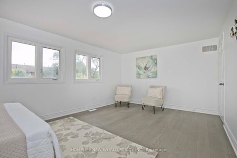Photo 20 at 94 Weldrick Road E, Harding, Richmond Hill