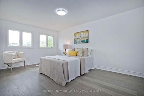 Photo 24 at 94 Weldrick Road E, Harding, Richmond Hill