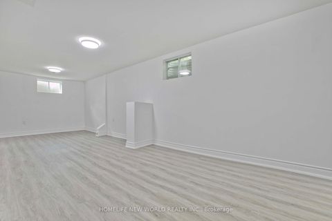 Photo 29 at 94 Weldrick Road E, Harding, Richmond Hill