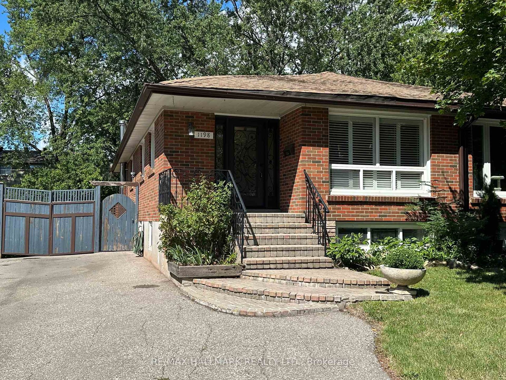 1198 Ingledene Drive, FA Falgarwood, Oakville 