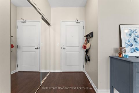 Photo 1 at 916 - 628 Fleet Street, Niagara, Toronto