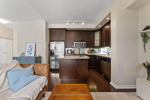 Photo 10 at 916 - 628 Fleet Street, Niagara, Toronto