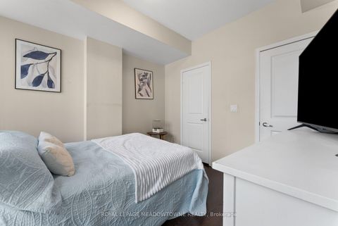 Photo 16 at 916 - 628 Fleet Street, Niagara, Toronto
