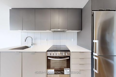 Photo 14 at 628 - 8 Tippett Road, Clanton Park, Toronto