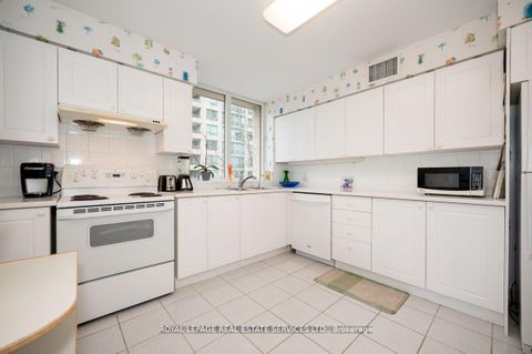 Photo 27 at 308 - 256 Doris Avenue, Willowdale East, Toronto