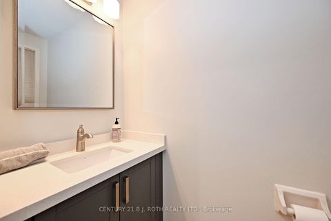 Photo 5 at 99 Sandfield Drive, Aurora Highlands, Aurora