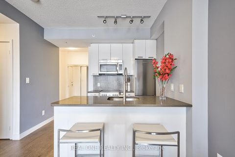 Photo 12 at 3106 - 295 Adelaide Street W, Waterfront Communities C1, Toronto