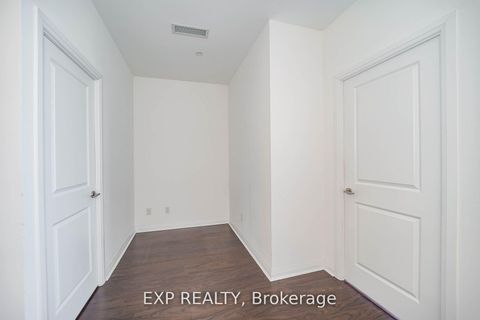 Photo 12 at 1011 - 55 Oneida Crescent, Langstaff, Richmond Hill