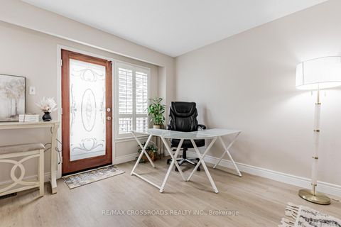 Photo 6 at 22 - 260 Avenue Road, North Richvale, Richmond Hill