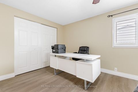 Photo 18 at 22 - 260 Avenue Road, North Richvale, Richmond Hill