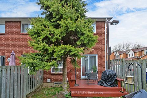 Photo 37 at 20 - 811 Wilson Road N, Pinecrest, Oshawa