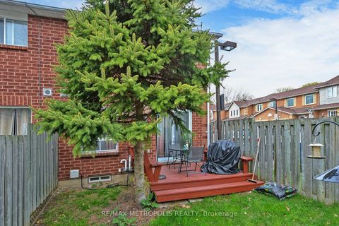 Photo 38 at 20 - 811 Wilson Road N, Pinecrest, Oshawa