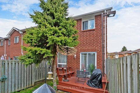 Photo 39 at 20 - 811 Wilson Road N, Pinecrest, Oshawa