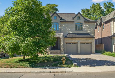 Photo 2 at 64 Empress Avenue, Willowdale East, Toronto